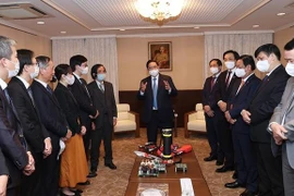 越南政府总理范明政与在日越南知识分子举行会面