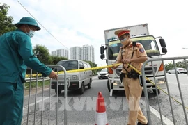 河内实施远程交通分流疏导方案 张贴“绿色通道”二维码车辆可直接通行