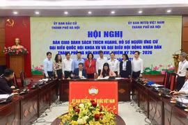 国会与人民议会换届选举：河内市完成选民对候选人的意见征集工作