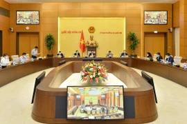 为第十五届国会第二次会议做好准备