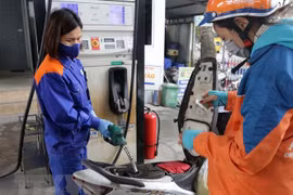 越南汽油零售价每公升上调600越盾左右