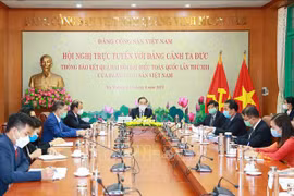 举行视频会议向德国左翼党通知越共十三大的结果