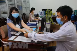胡志明市受疫情影响的880万人获得援助