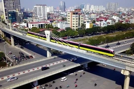 河内市呠-河内火车站轻轨列车试运