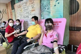 越泰建交45周年：无偿献血活动在胡志明市举行