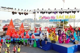 广宁省首次举行冬季狂欢节