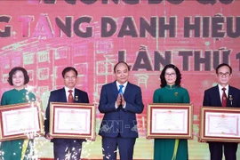 越南国家主席阮春福出席越南农业学院2021-2022学年开学典礼