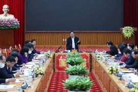 范明政总理与高平省领导举行工作会谈