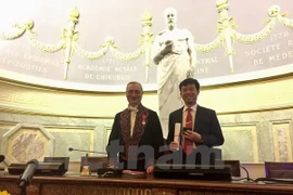 海防医药大学校长范文识荣获法国国家医学科学院院士（图片来源：越通社）