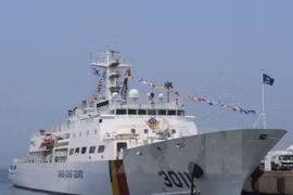 韩国海岸警卫队“BARADO”号训练舰2016年5月抵达岘港市仙沙港（图片来源：越通社）