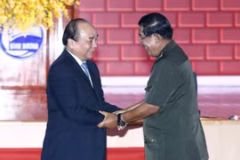 越南政府总理阮春福与柬埔寨首相洪森。