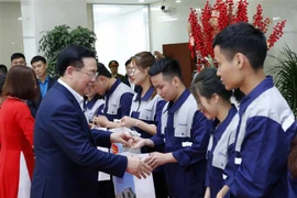 越南国会主席王廷惠莅临北江省调研