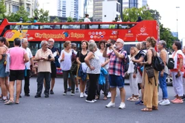 越南国会常务委员会第31次会议：扩大免签政策有利于越南旅游业的发展