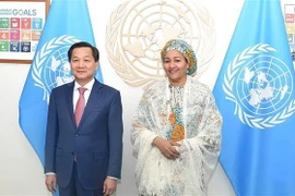 政府副总理黎明慨会见联合国副秘书长