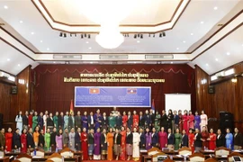越老两国女性国会代表共同提升女性在政治领域的作用