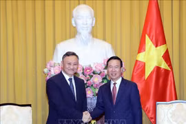 越南国家主席武文赏会见蒙古国总检察长