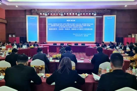 越南老街各地方与中国云南省河口县加强合作