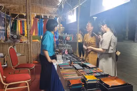 首都纪念品展销会开幕