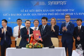 新思科技与胡志明市国家大学开展集成电路设计研究与培训领域合作