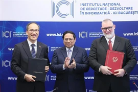 越南政府总理范明政走访罗马尼亚国家信息学研究与发展研究所