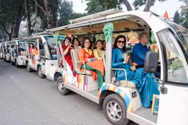 4·30和五一国际劳动节假期：“短程旅游”颇受欢迎