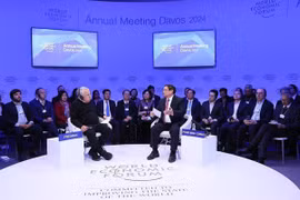 政府总理范明政出席“越南：全球愿景定向”政策对话并发表讲话