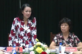 越共中央政治局委员、中央书记处书记、中央民运部部长张氏梅在会上发表讲话