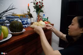 通过端午节，人们祈求五谷丰登和消除疾病。