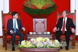 越共中央书记处常务书记丁世兄会见赴越履新的韩国新任驻越大使李赫（图片来源：越通社）