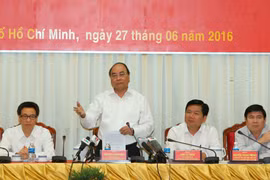 越南政府总理阮春福在会上发表讲话（图片来源：越通社）