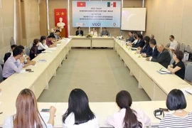 ​企业见面会场景（图片来源：越通社）