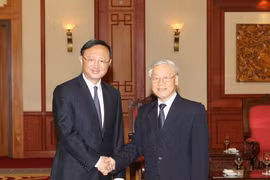 越共中央总书记阮富仲会见中国国务委员杨洁篪
