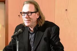 罗伯•龙布导演（图片来源：《人民报》）