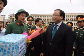 河内市委书记黄忠海来到巴为县调研