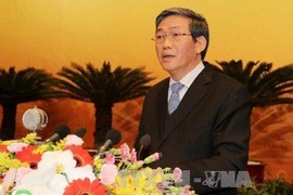 越共中央政治局委员、书记处常务书记丁世兄