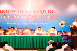 阮春福总理出席越南全国旅游发展会议（图片来源：越通社）