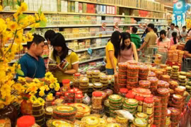 越南有关部门采取多措并举 确保春节食品卫生安全。
