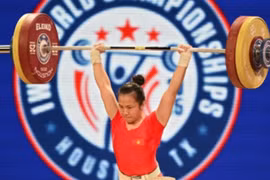 越南举重选手王氏玄 （图片来源：越通社）