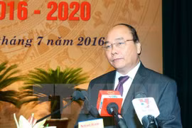 越南政府总理阮春福在会上发表指导性讲话。（图片来源：越通社） 