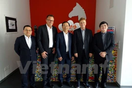 各位代表合影。