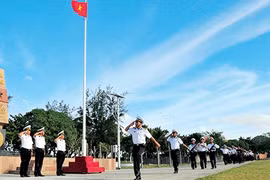 西双子岛上的战士们（图片来源：越南人民报）