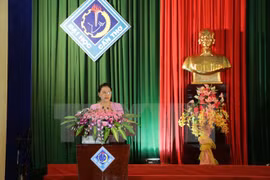 越南国会主席阮氏金银与芹苴市选民接触​ 