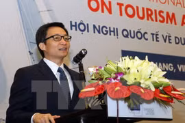 武德儋副总理出席旅游与体育国际会议