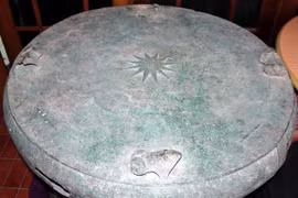  东山铜鼓 （图片来源：越通社）