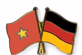附图（图片来源：crossed-flag-pins.com）