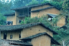 越南河江省程墙土屋