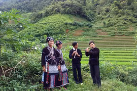 “山丘之旅”的越南少数民族电视节目中的一集影片