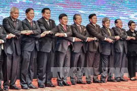 东盟十个成员国部长与东盟秘书长