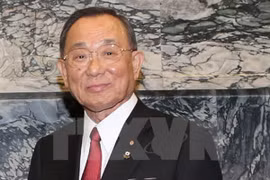 日本参议院议长山崎正昭（图片来源：越通社）