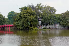 河内市还剑湖（图片来源于网络）